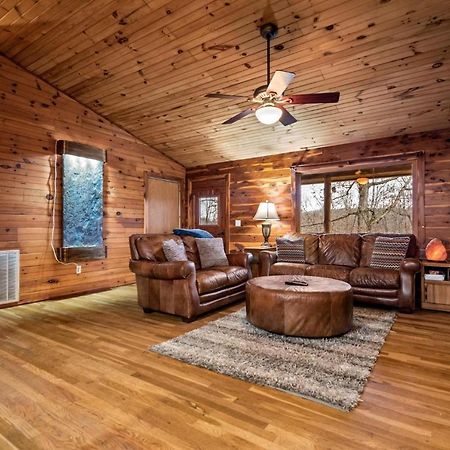 Fly Away Cabin- Modern, Serene, And Convenient Compton Екстериор снимка
